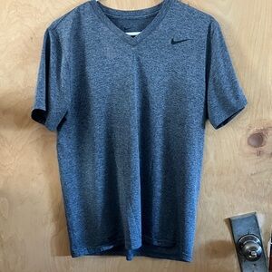 Nike Womens Heathered Gray Short Sleeve Tee